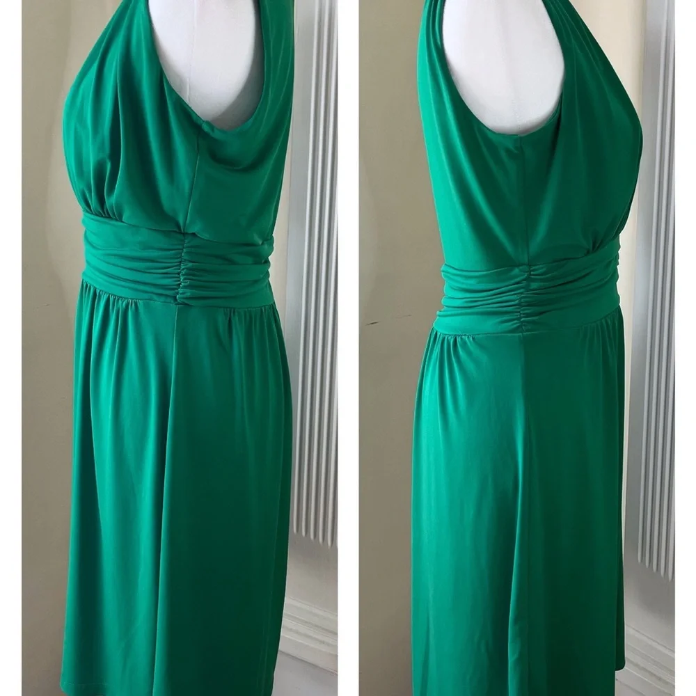 Enfocus Studio green sleeveless dress with fitted ruched waist front pleating - Picture 6 of 16